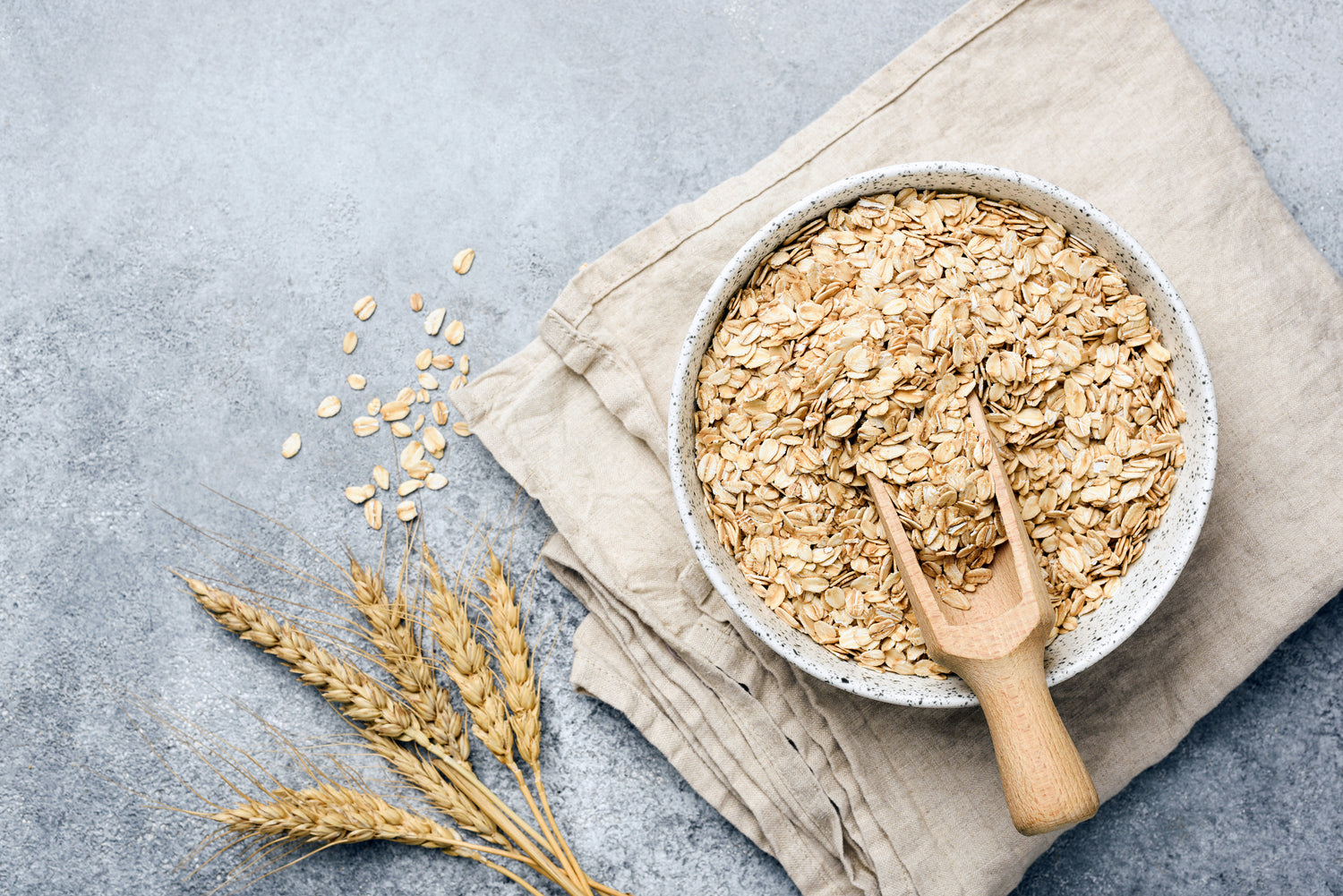 A bowl of healthy, nutritious whole rolled oats